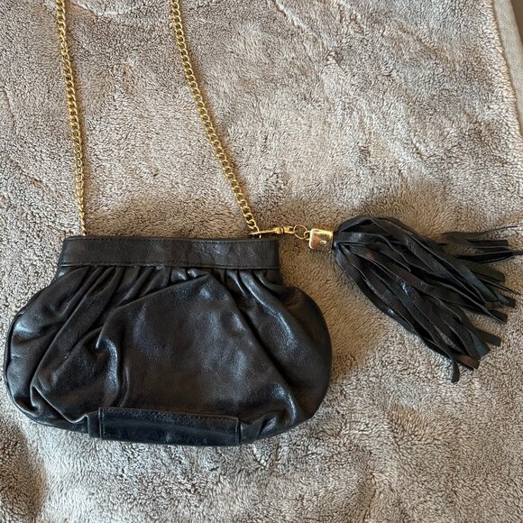 CC Skye Small Leather pouch bag - Picture 1 of 3